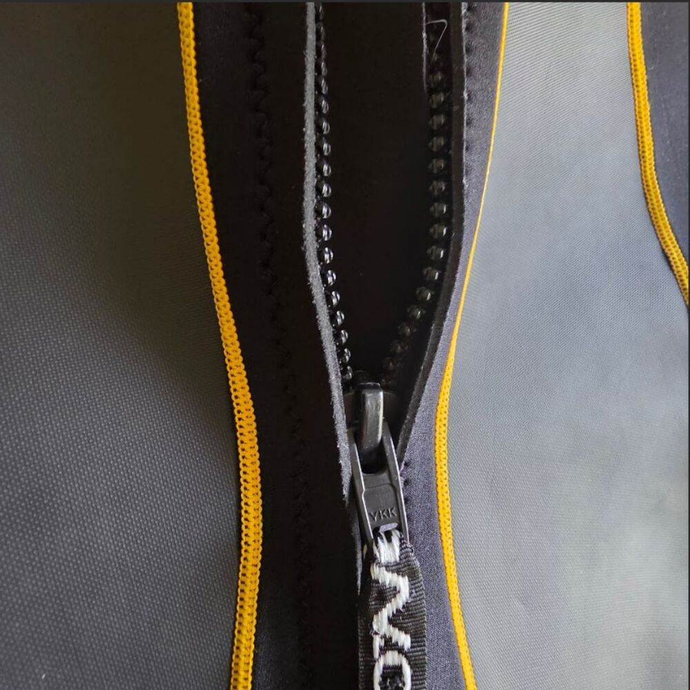 O'Neill Reactor II 2mm Springsuit Mens M Back Zip Wetsuit + Rash Guard Yellow - Picture 5 of 16